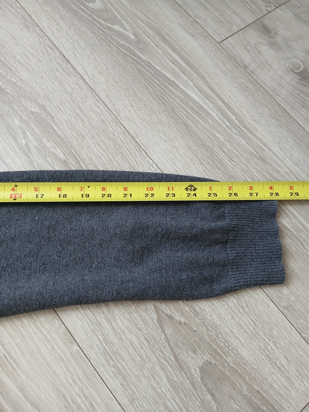 Emanuel Ungaro Gray V-Neck Stripe Sweater 100 % Cotton - Picture 8 of 12